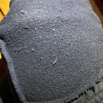 Mavi'den Alınan Eşofman Altlarında Hızlı Tüylenme Sorunu