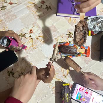 Getirden Gelen Dondurma Erimiş Ve Ambalajı Zarar Görmüş Şekilde Teslim Edildi