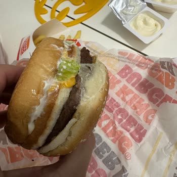 Burger King Siparişi Geç Ve Eksik Geldi, Hizmet Kalitesi Çok Kötüydü