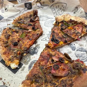 Karabük Bayisinde Pişmemiş Ve Yanık Pizza Deneyimi