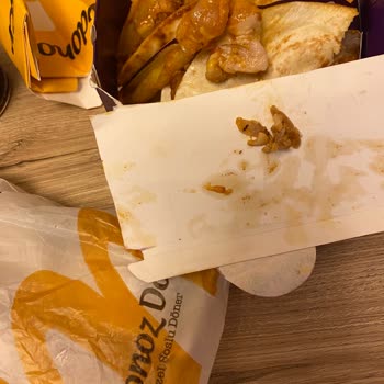 Dönerde Çiğ Tavuk Ve Yetersiz Müşteri Hizmeti Şoku