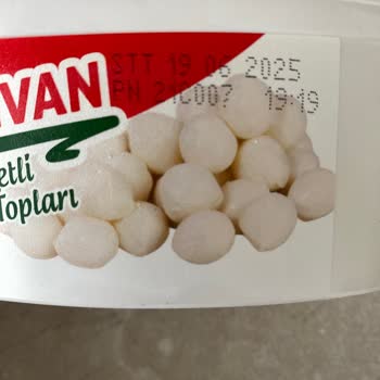 Kapalı Kutuda Küflü Peynirle Karşılaşmak Hayal Kırıklığı Yaşattı