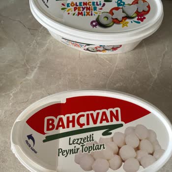 Kapalı Kutuda Küflü Peynirle Karşılaşmak Hayal Kırıklığı Yaşattı