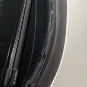 BMW Ön Cam Plastiğinin Kalitesizliği!
