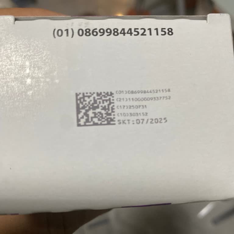 Çocuğa Tarihi Geçmek Üzere Olan İlaç Satışı