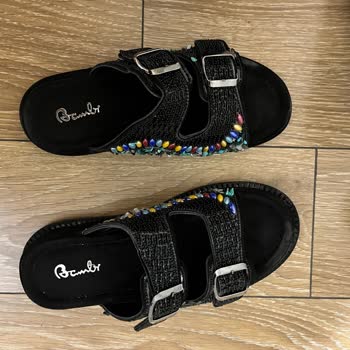 B**** T***** İkinci Giyişte Tabanı Ayrıldı Mağaza Çözüm Sunmadı