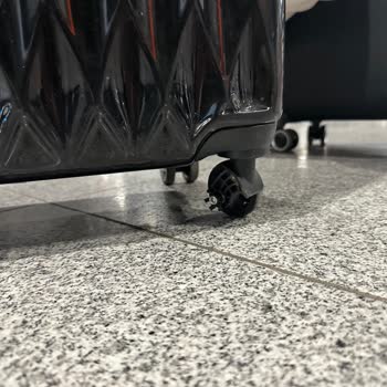 Pegasus Uçuş Sonrası Valizimin Tekerleği Kırıldı, Ücret İadesi Talep Ediyorum