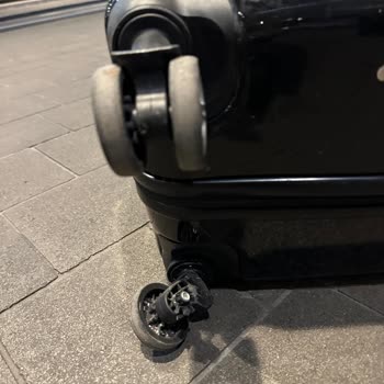 Pegasus Uçuş Sonrası Valizimin Tekerleği Kırıldı, Ücret İadesi Talep Ediyorum