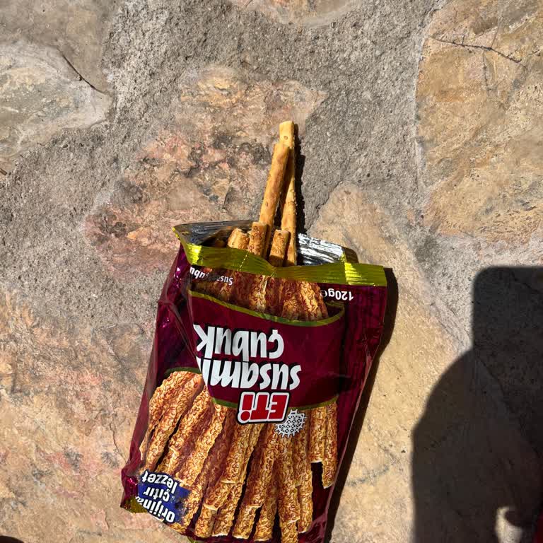 Aile Dostu Olmayan Plajda Çocuklara Ve Müşterilere Saygısız Yaklaşım