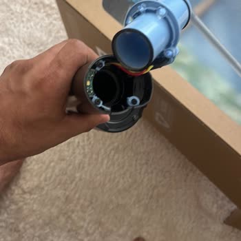 Philips Süpürge Kırıldı, Servis İlgisiz Ve Bilgilendirme Yapılmıyor