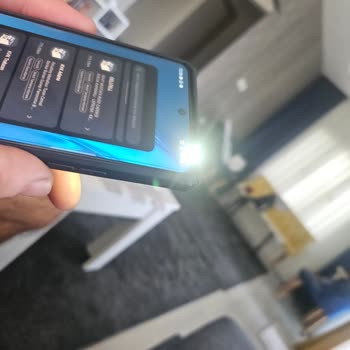 Tecno Camon 20 Pro 360 Flaş Özelliği Kapanmıyor Çözüm Bekliyorum