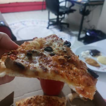 Bilecik Şubesinden Soğuk Ve Eksik Malzemeli Pizza Hayal Kırıklığı