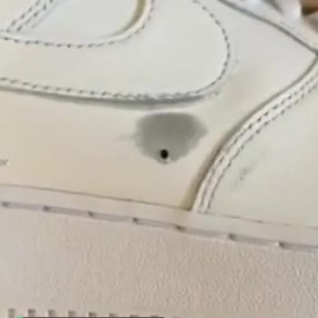 Sneaks Up Nike Air Force Boyası 2. Gününde Kalktı!