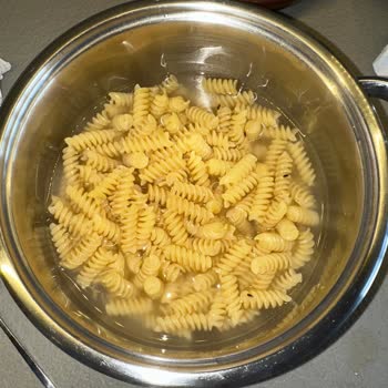 Granoro Makarnadan Çıkan Böcek Şoku