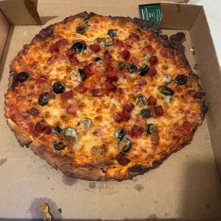 PizzaLazza Orta Boy Pizza Boyutları Standartlara Uygun Değil