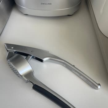 Jumbo Sarımsak Ezeceği 3 Yılda Paramparça Oldu, Hayal Kırıklığı!