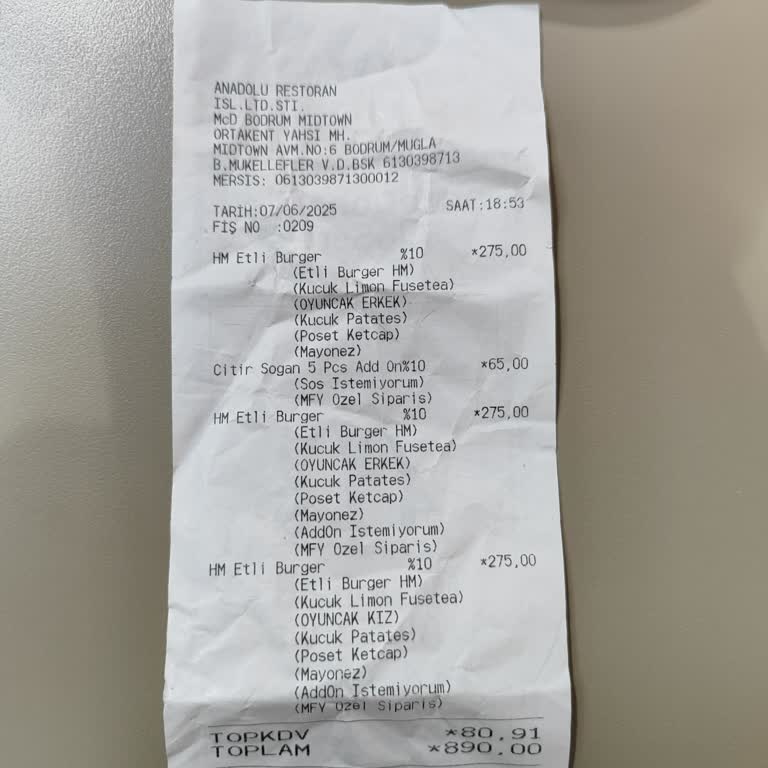 McDonald's Midtown'da Çocuk Menüsü Oyuncağına Yeni Kısıtlama Hayal Kırıklığı Yarattı