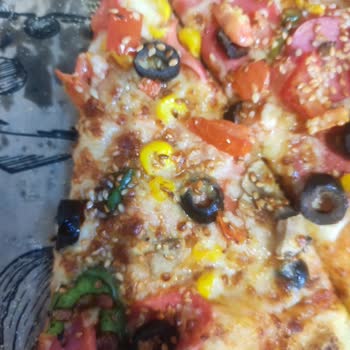 Eksik Malzemeli Pizza Ve Haksız Kazanç Endişesi