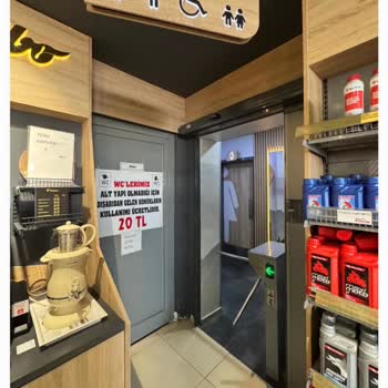 Benzin İstasyonunda Tuvalet İçin Ücret Alınması Ve Çalışanların Kaba Tavrı