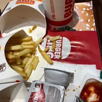 Burger King Güneşli AVM'de Temizlik Ve Ürün Kalitesi Sorunu