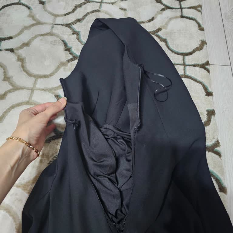 Koton Kusurlu Fermuar Nedeniyle Elbiseyi Yırtmak Zorunda Kaldım, Para İadesi Talep Ediyorum