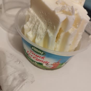 Sütaş Tereyağında Küf Benzeri Siyah Noktalar Şoku!