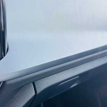 Sıfır Kilometre Volkswagen T-Roc'ta Teslimat Sonrası Çıkmayan Lekeler Ve Yetersiz Çözüm