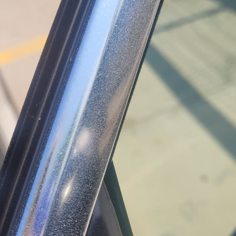 Sıfır Kilometre Volkswagen T-Roc'ta Teslimat Sonrası Çıkmayan Lekeler Ve Yetersiz Çözüm