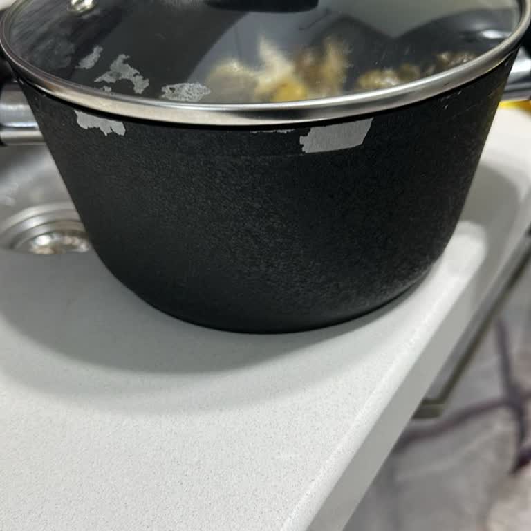 Kullanılmadan Soyulan Granit Tencere Hayal Kırıklığı