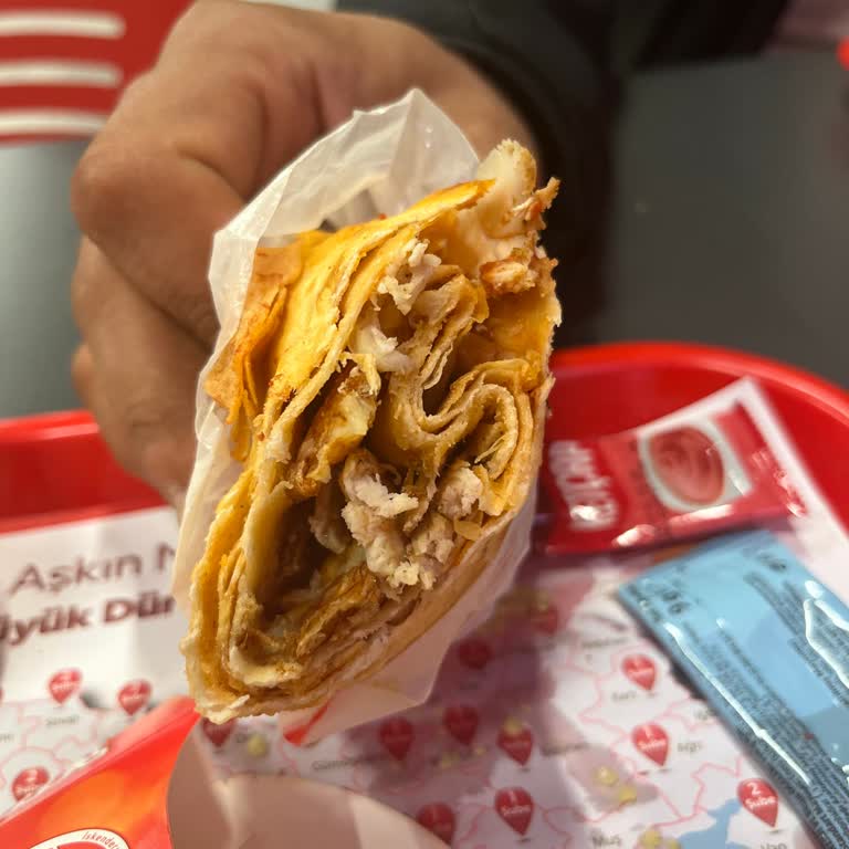 Eksik Soslu Ve Az Pişmiş Tavuk Döner Hayal Kırıklığı