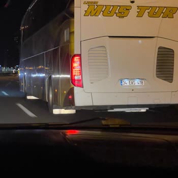 Otobüs Şoförünün Trafikte Tehlikeli Ve Sorumluluk Dışı Davranışı