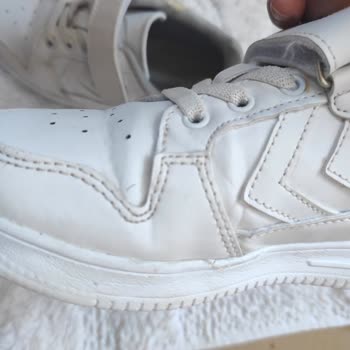 FLO'dan Alınan Ayakkabının Satıcı Problemi Nedeniyle İade Edilememesi