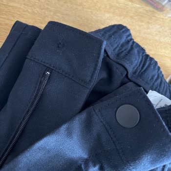 Zara Mağazasında Defolu Pantolonlarla Yaşadığım Tekrar Eden Sorunlar