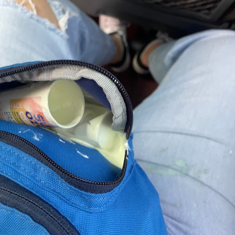 Güneş Kremi Çantamda Sızdı, Tatilim Ve Eşyalarım Mahvoldu