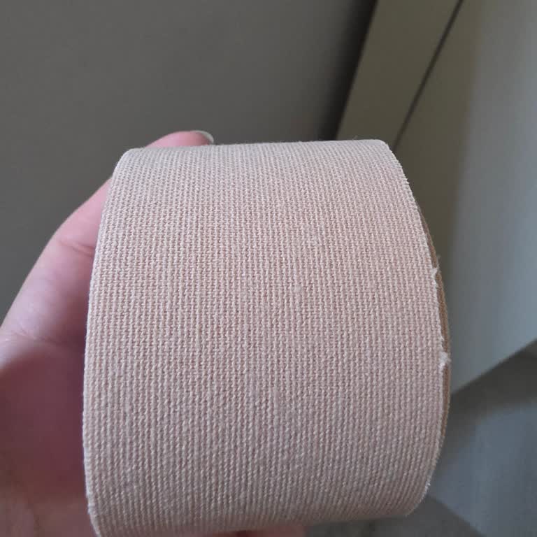 500 Liralık Göğüs Bandı Hiç Yapışmıyor