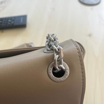 Yüksek Fiyatlı Çantada Kısa Sürede Kalite Sorunu Ve Müşteri Hizmetlerinden Yanıtsızlık