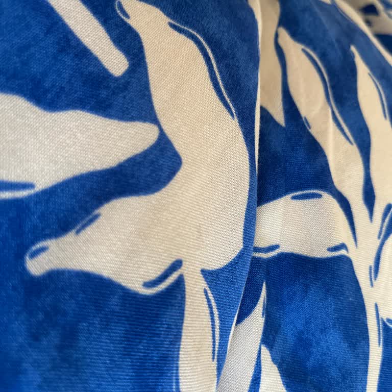 Aldığım Elbise Deforme Oldu, Firma İletişime Geçmiyor