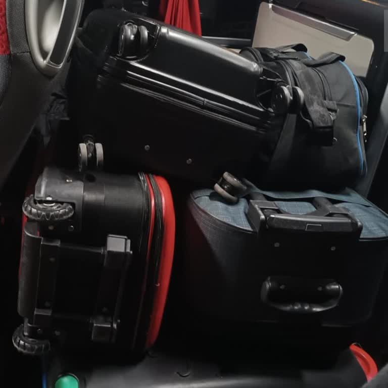 Ede Turizm Valizlerim Otobüste Uygunsuz Taşımadan Zarar Gördü