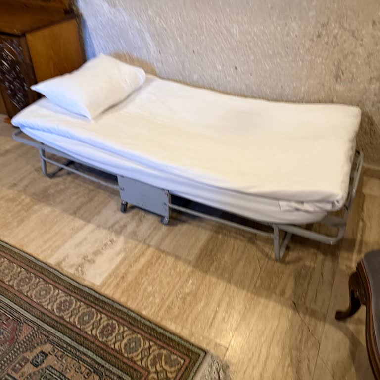 Cappadocia Inn Cave Hotel Gösterilen İle Verilen Odanın Alakası Yok