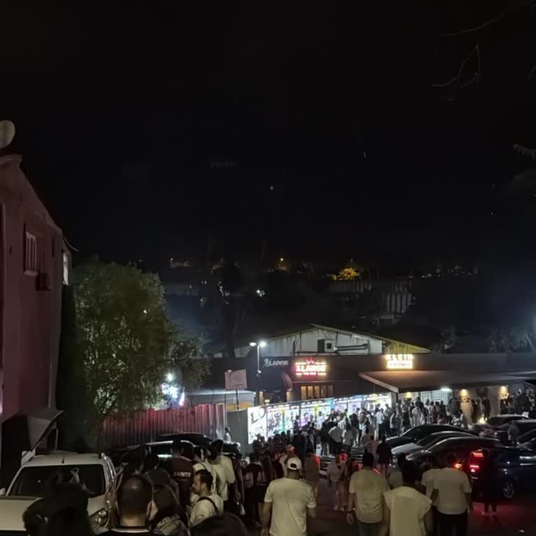 Klein Phönix Mahmut Orhan Etkinliğinde Bilet Kategorisi ve Organizasyon Sorunları