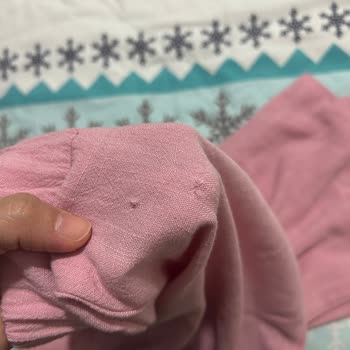 Hilltown Mağazasında Etiketsiz Ve Defolu Ürün, İlgisiz Personel