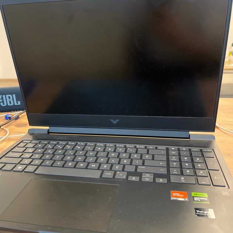 HP Victus 16 Siyah Ekran Sorunu Ve Donanım Tepkisizliği