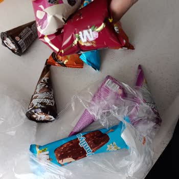 Erimiş Dondurma Ve İlgisiz Müşteri Hizmeti