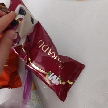 Erimiş Dondurma Ve İlgisiz Müşteri Hizmeti