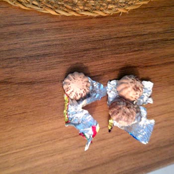 Aldığım Ülker Bayram Çikolatası Bozuk Ve Tadı Kötü Çıktı