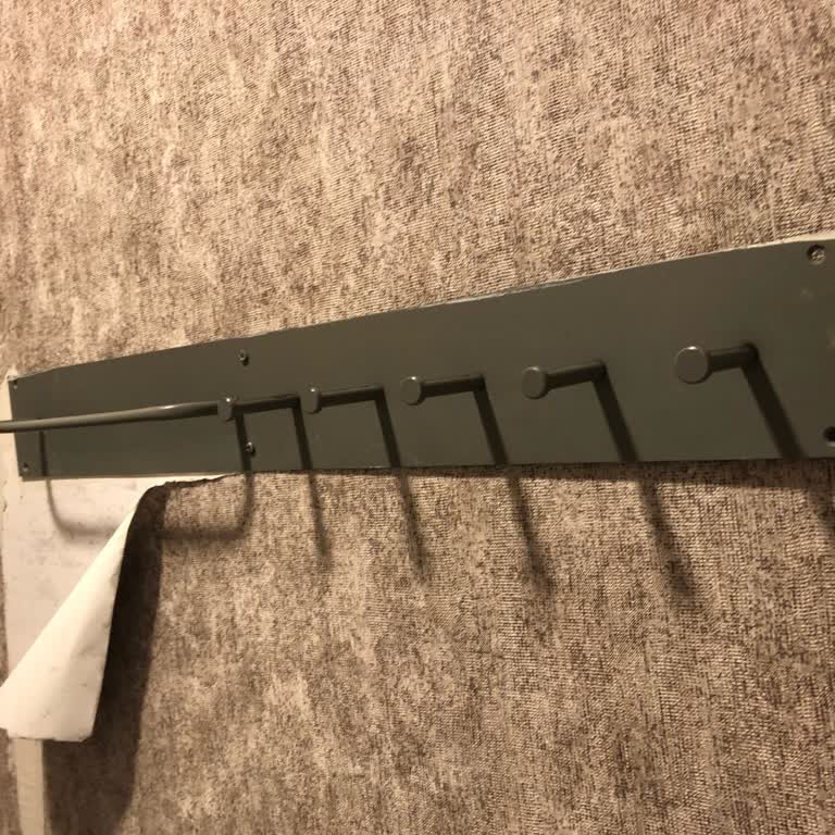 Boyner Mağazası Deneme Kabinleri Bakımsız Ve Ürünlere Zarar Veriyor