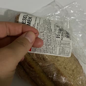 Ekmekten Tel Çıktı, Çocuğumun Sağlığı Tehlikedeydi!