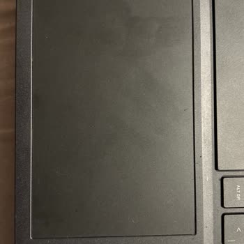 Dizüstü Bilgisayar Touchpad Sorunu ve Çözüm Arayışı