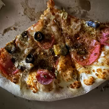 Dominos Pizzada Sos Ve Malzeme Eksikliği Kalite Düşüklüğü Şaşırtıyor