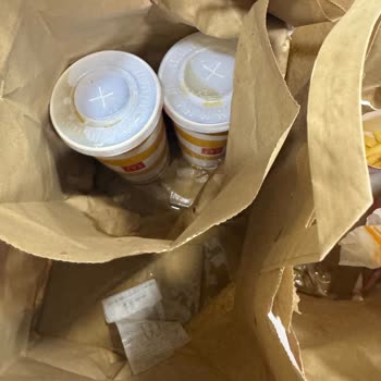 Eksik Ve Dökülmüş Siparişe Rağmen Migros Yemek Ve McDonald's İlgisiz Kaldı